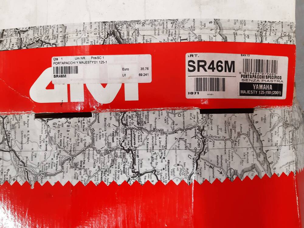 Caffe Givi portapacchi Majesty Yamaha (2)