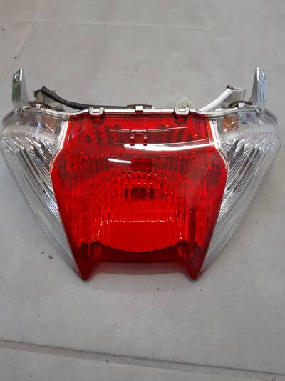 Fanale posteriore Yamaha t max 08/11