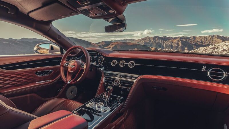 I sontuosi interni della nuova Bentley Flying Spur