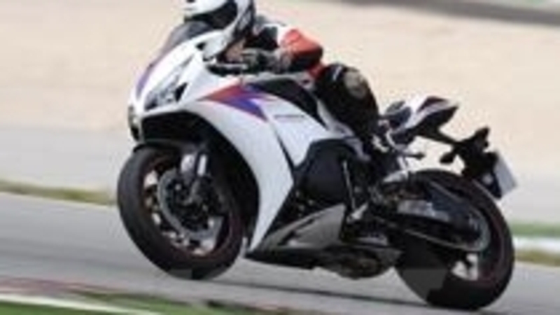 Test pneumatici. Bridgestone Battlax Hypersport S20