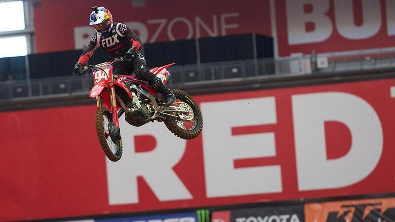 Supercross 2020. Ken Roczen e Austin Forkner vincono la &#039;Triple Crown&#039; di Glendale