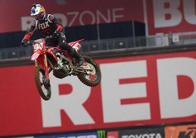 Supercross 2020. Ken Roczen e Austin Forkner vincono la 'Triple Crown' di Glendale