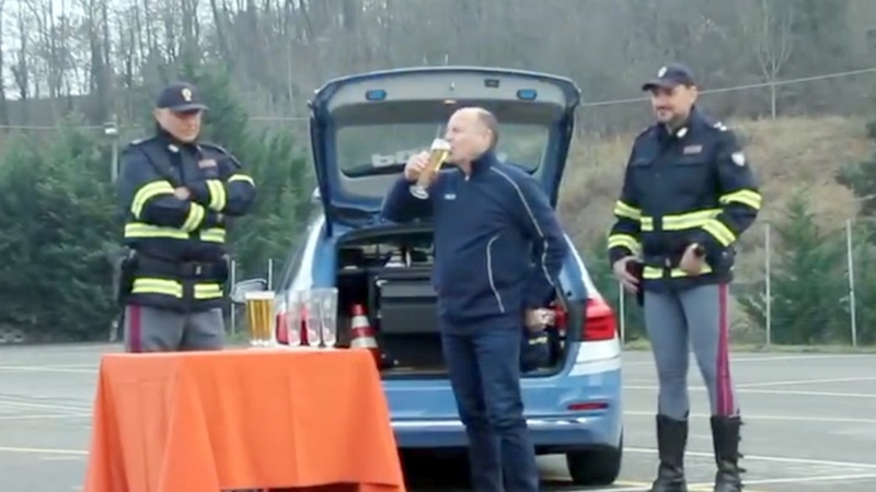 Miki Biasion &ldquo;cavia&rdquo; in un test sull&rsquo;alcol alla guida: il crono &egrave; impietoso [Video]