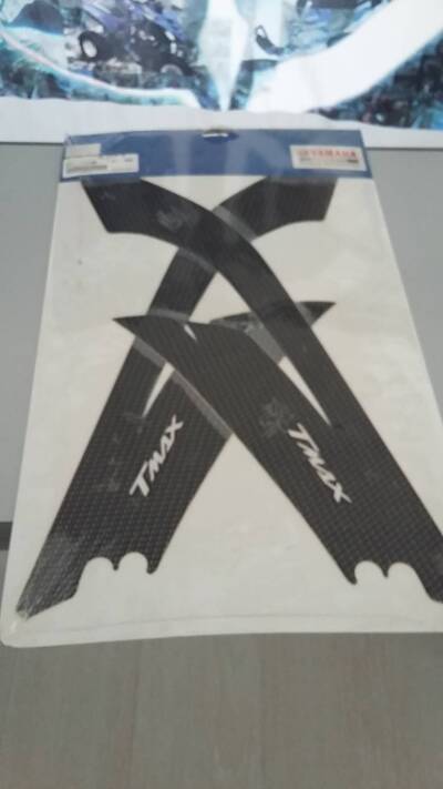 SET PROTEZ. ADESIVE SIMIL CARBONIO TMAX 500 Yamaha