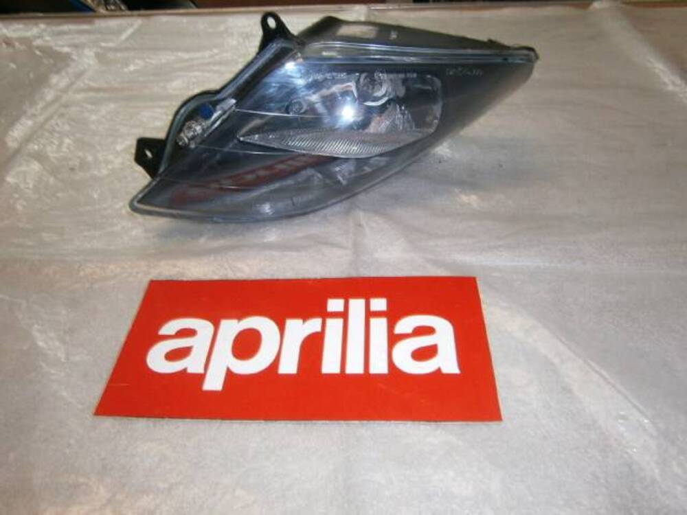 FARO ANTERIORE SX Aprilia