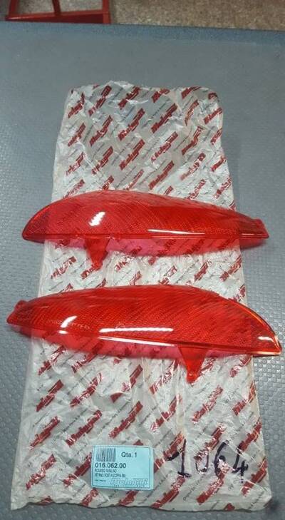 COPPIA VETRI FANALINO POST. MADISON Malaguti