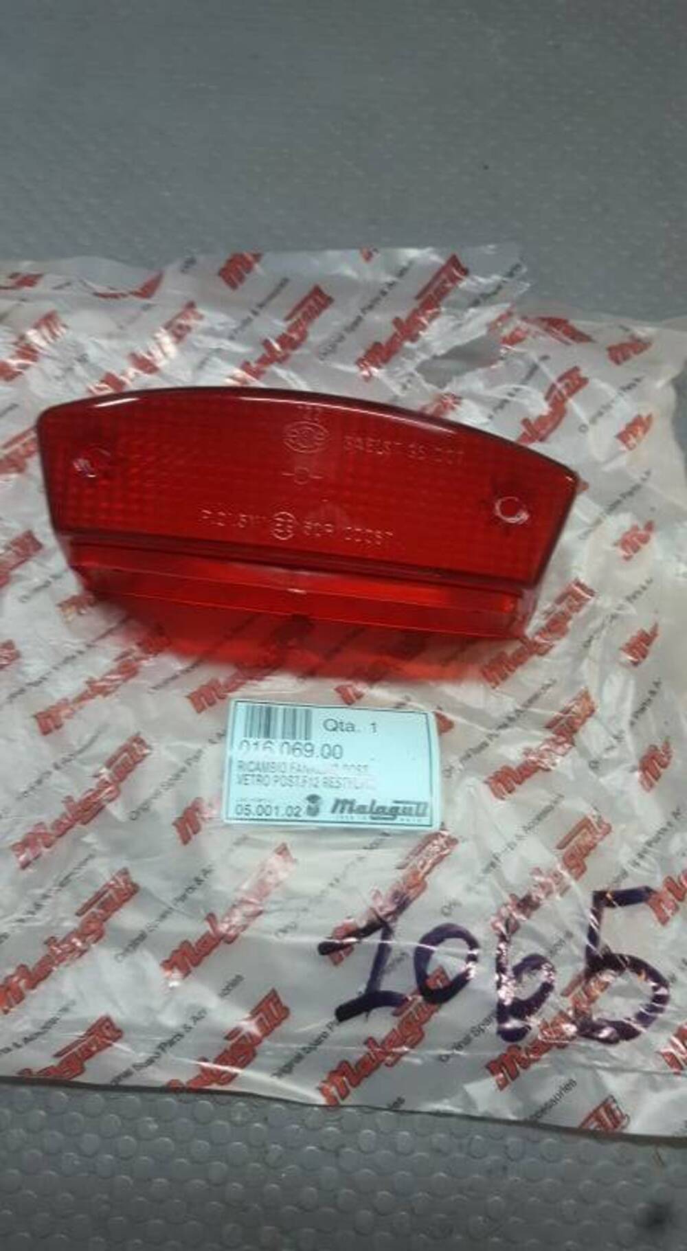 VETRO FANALINO POST. F12 RESTYLING Malaguti