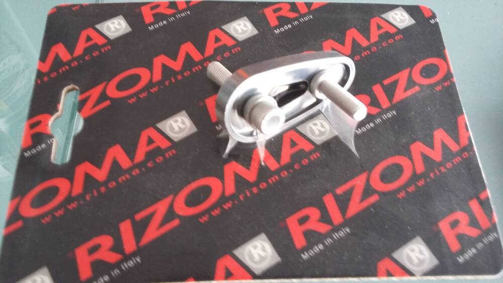 ADATTATORE SPECCHIO RIZOMA