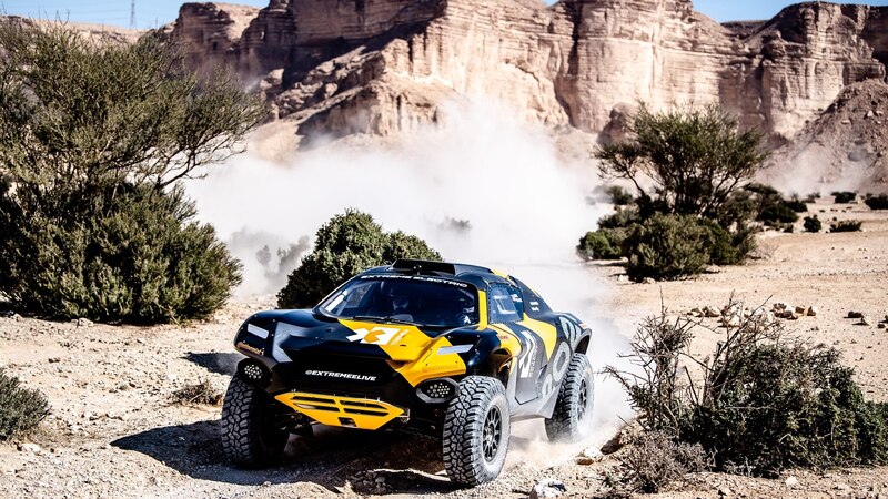 Ken Block, nel deserto della Dakar con l&#039;elettrica Extreme E [Video]