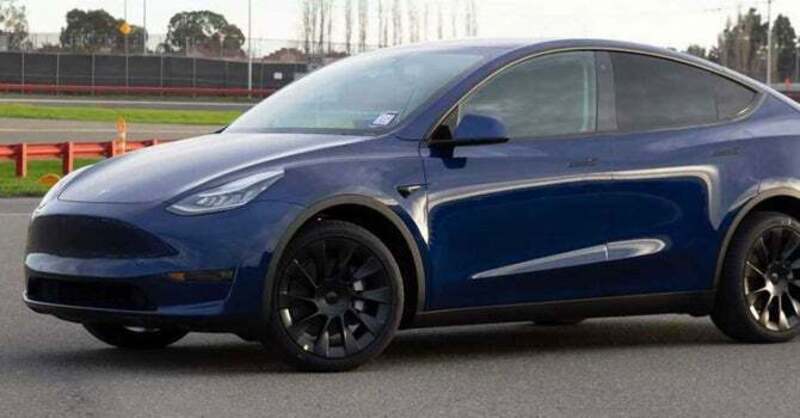 Tesla Model Y, ecco il primo esemplare di serie