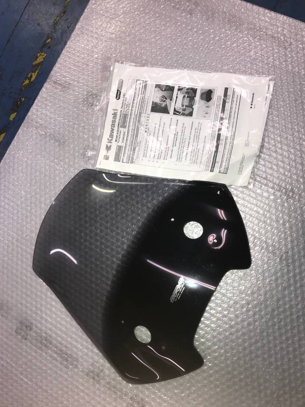 PARABREZZA SCURO ORIGINALE MRA PER KAWASAKI VERSYS