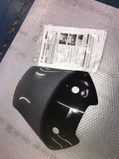 PARABREZZA SCURO ORIGINALE MRA PER KAWASAKI VERSYS
