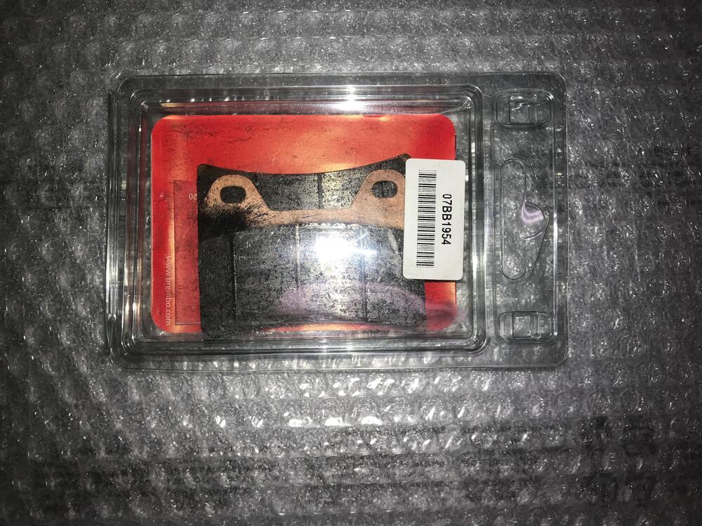 SET PASTIGLIE SINTERIZZATE PER SUZUKI GSX-R600/750 Brembo (2)