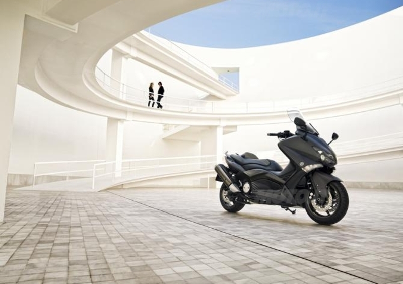 Yamaha TMAX Forever: controllo gratuito e ricambi scontati