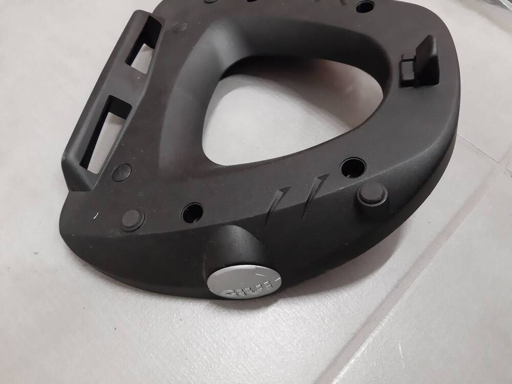Piastre Bauletto Givi monolock (3)