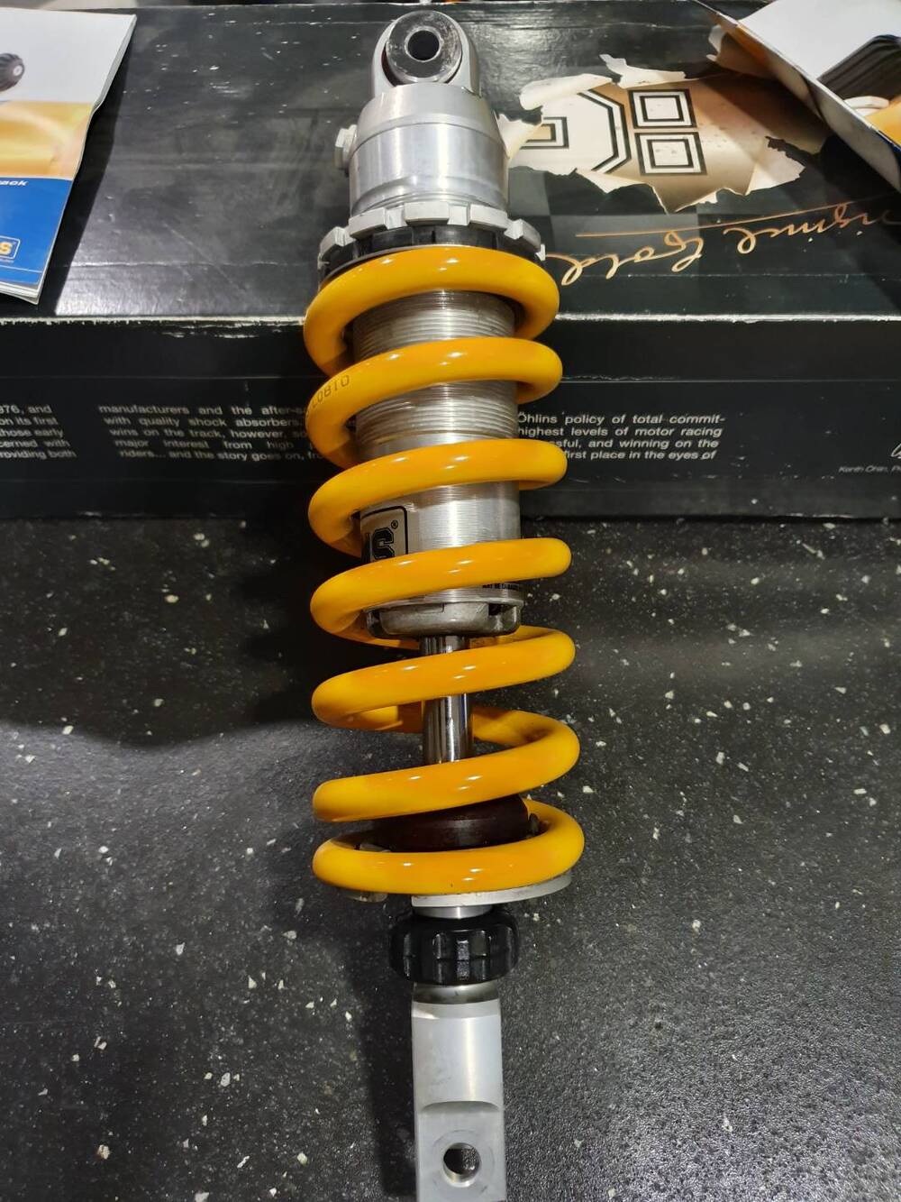 Mono OHLINS Z750 Öhlins