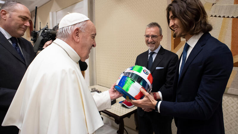 Formula 1, Antonio Giovinazzi incontra Papa Francesco