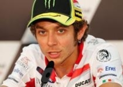 Rossi: Faccio fatica a curvare e perdo tempo
