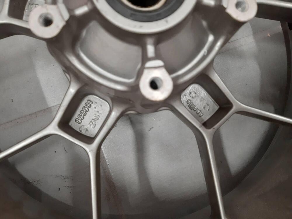 Cerchio ruota posteriore Aprilia Shiver 750 2006 (3)
