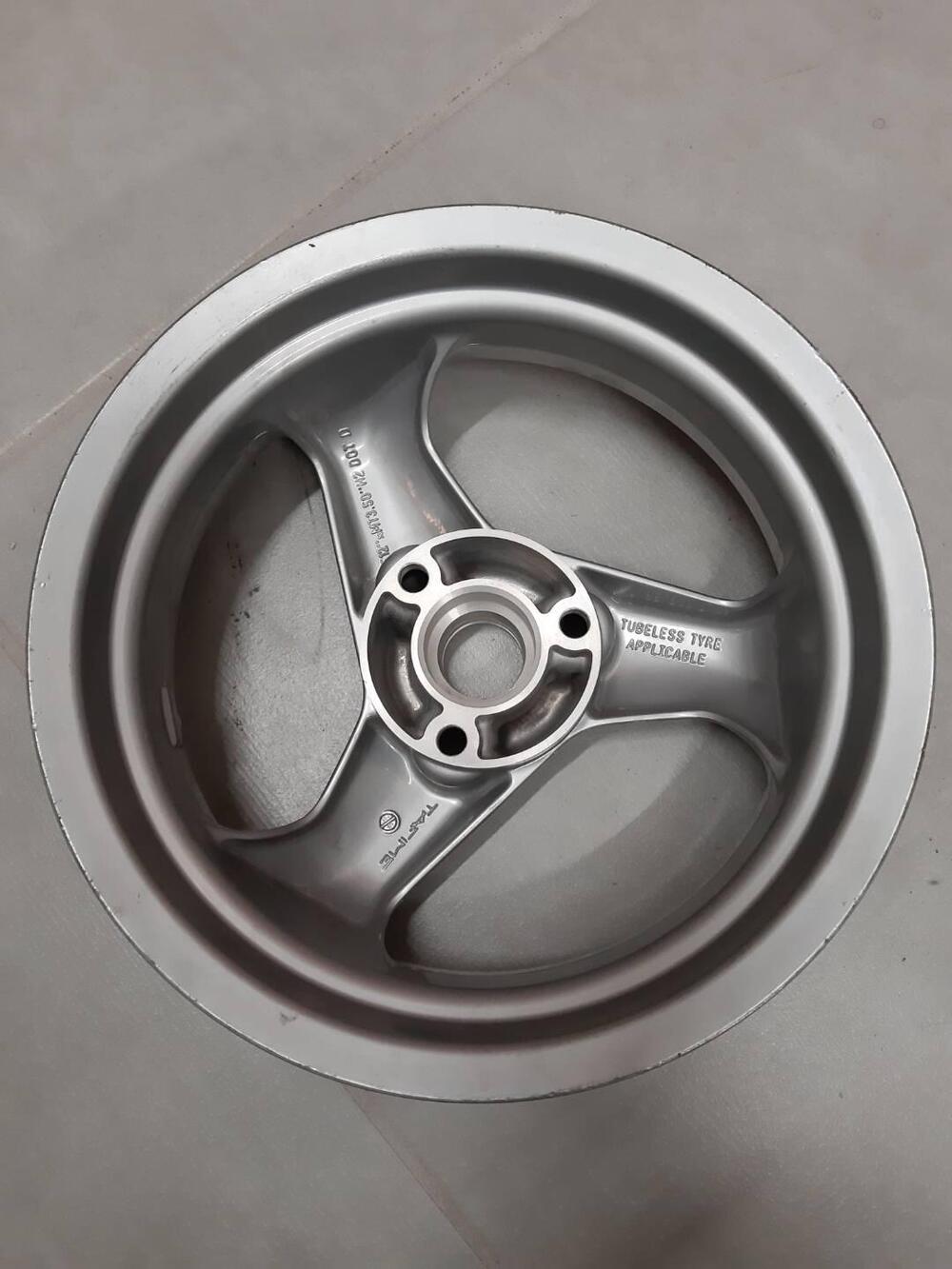 Cerchio anteriore Peugeot Speedfight 50 (2)