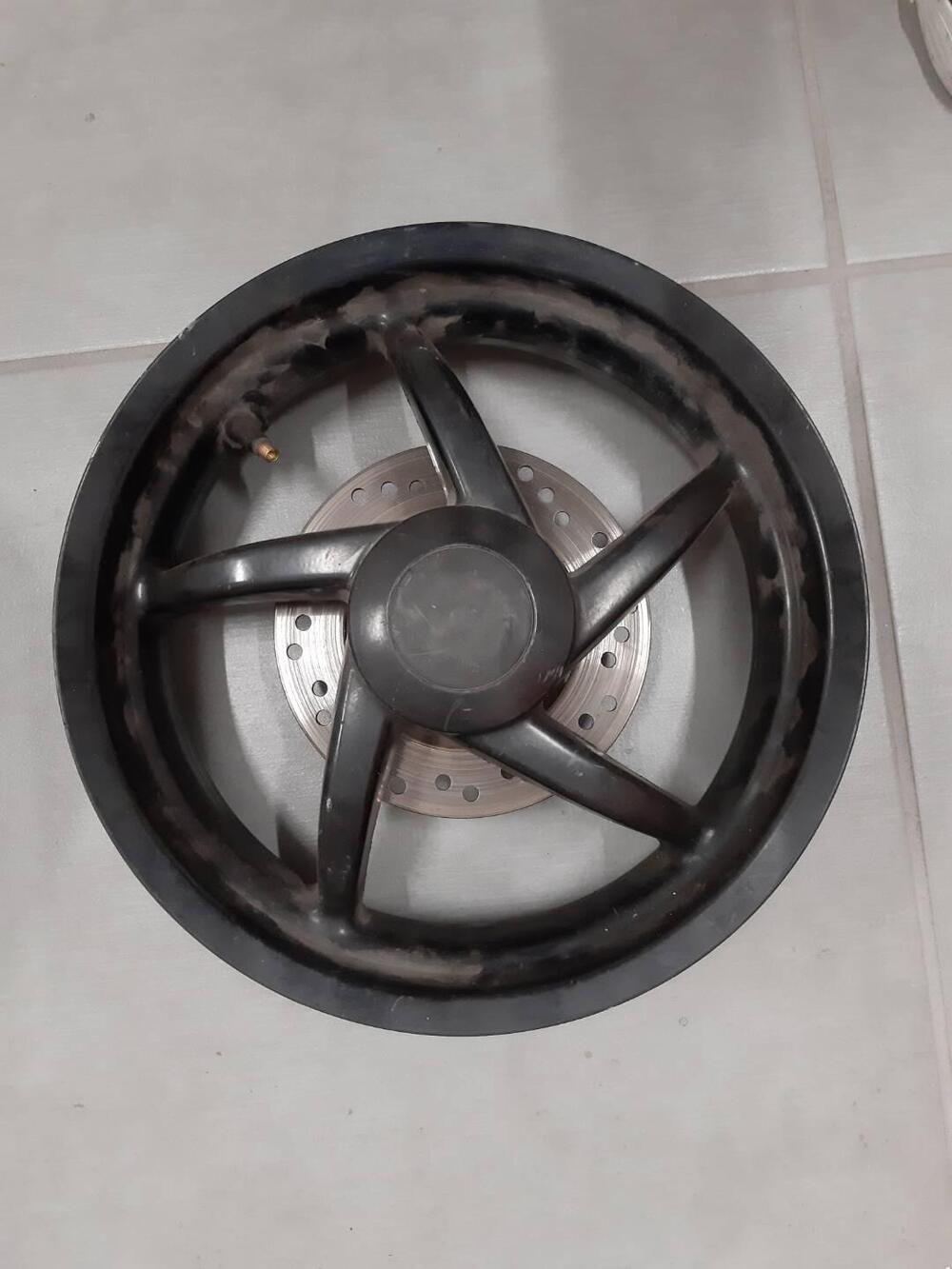 Cerchio posteriore Aprilia Sr 50 (3)