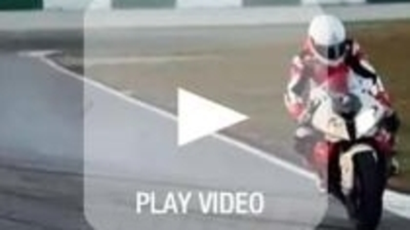 Jeremy McWilliams prova con noi i Bridgestone Battlax Hypersport S20