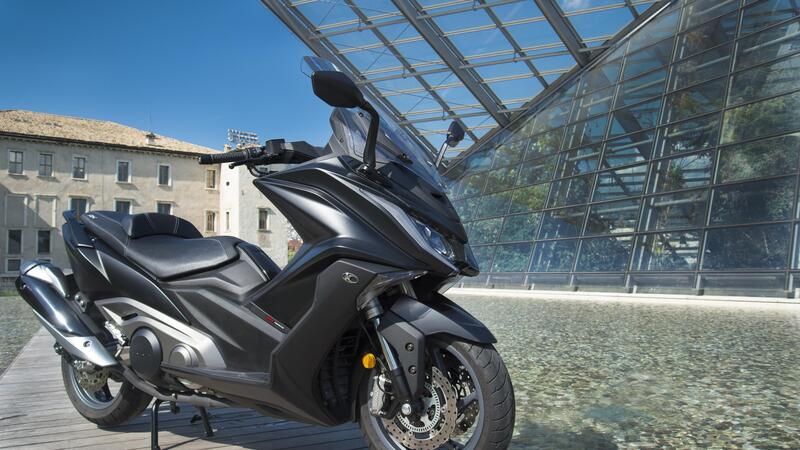 Kymco AK 550, pi&ugrave; potenza con la versione 2020