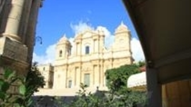 Viaggi. Da Palermo a Messina lungo le coste sud occidentale e sud orientale