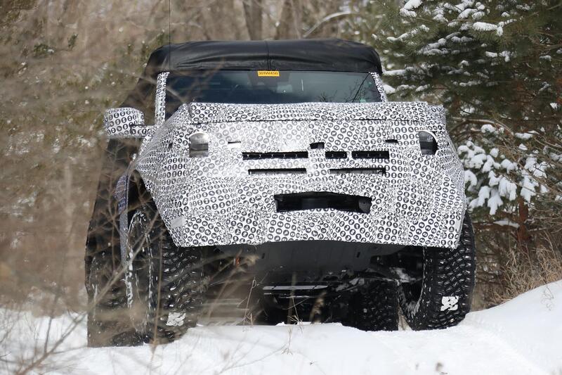 Ford Bronco: passo corto in fuoristrada [Foto spia]