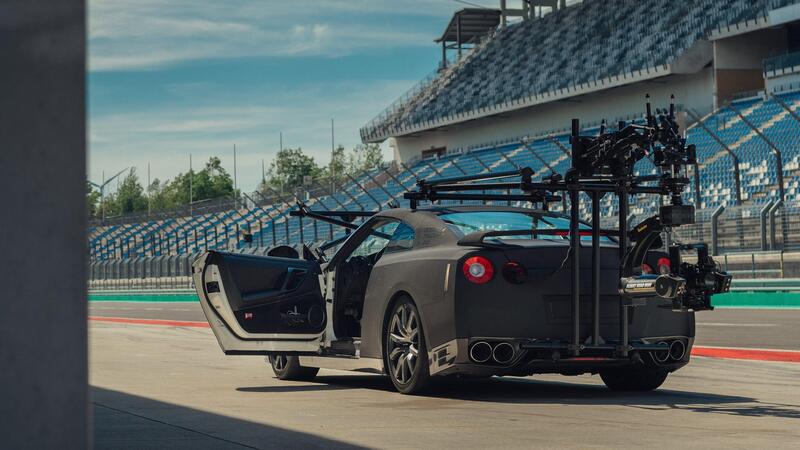 L&#039;incredibile lavoro del Team di Cal&ograve; per preparare la GT-R alle riprese ad alte velocit&agrave;