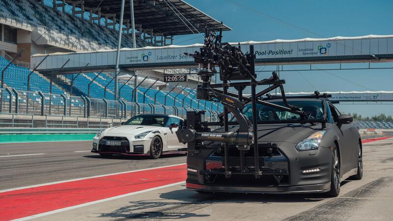 Una Nissan GT-R per filmare la Nismo 2020 in pista [Video]