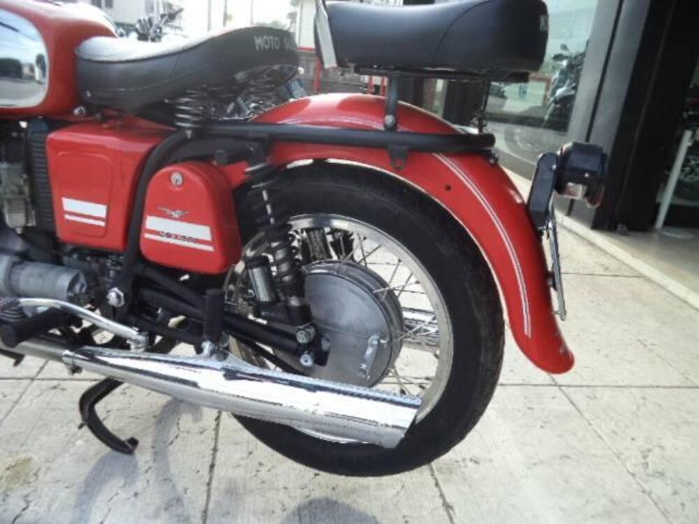 Moto Guzzi V7 703 (13)