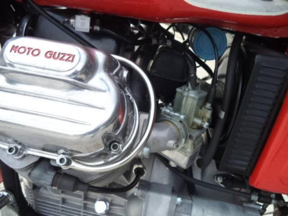 Moto Guzzi V7 703 (17)