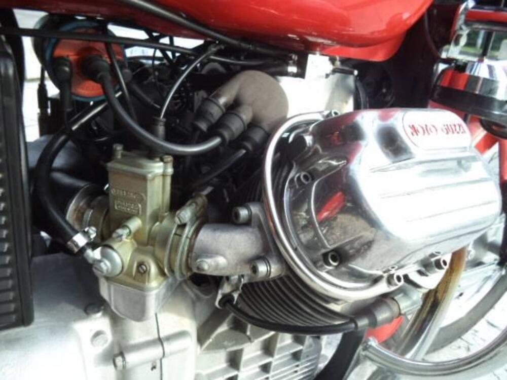 Moto Guzzi V7 703 (18)