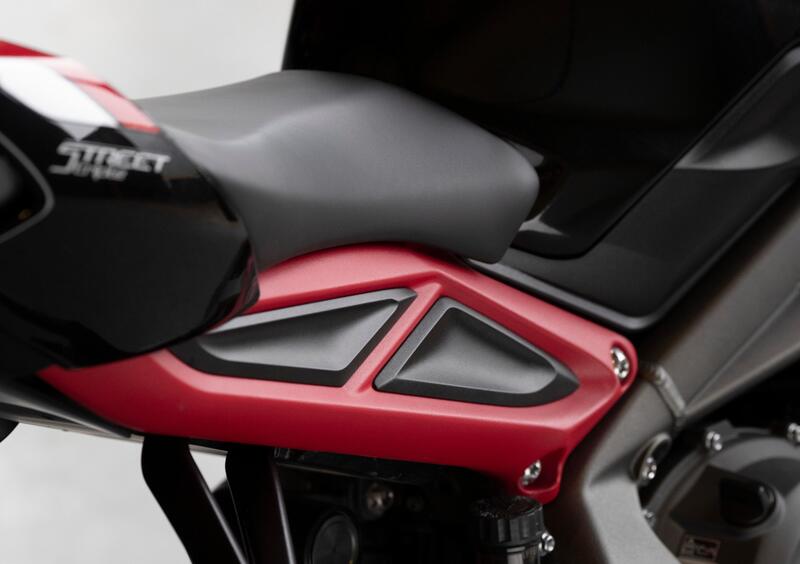 Triumph Street Triple Street Triple R (2020 - 22) (9)