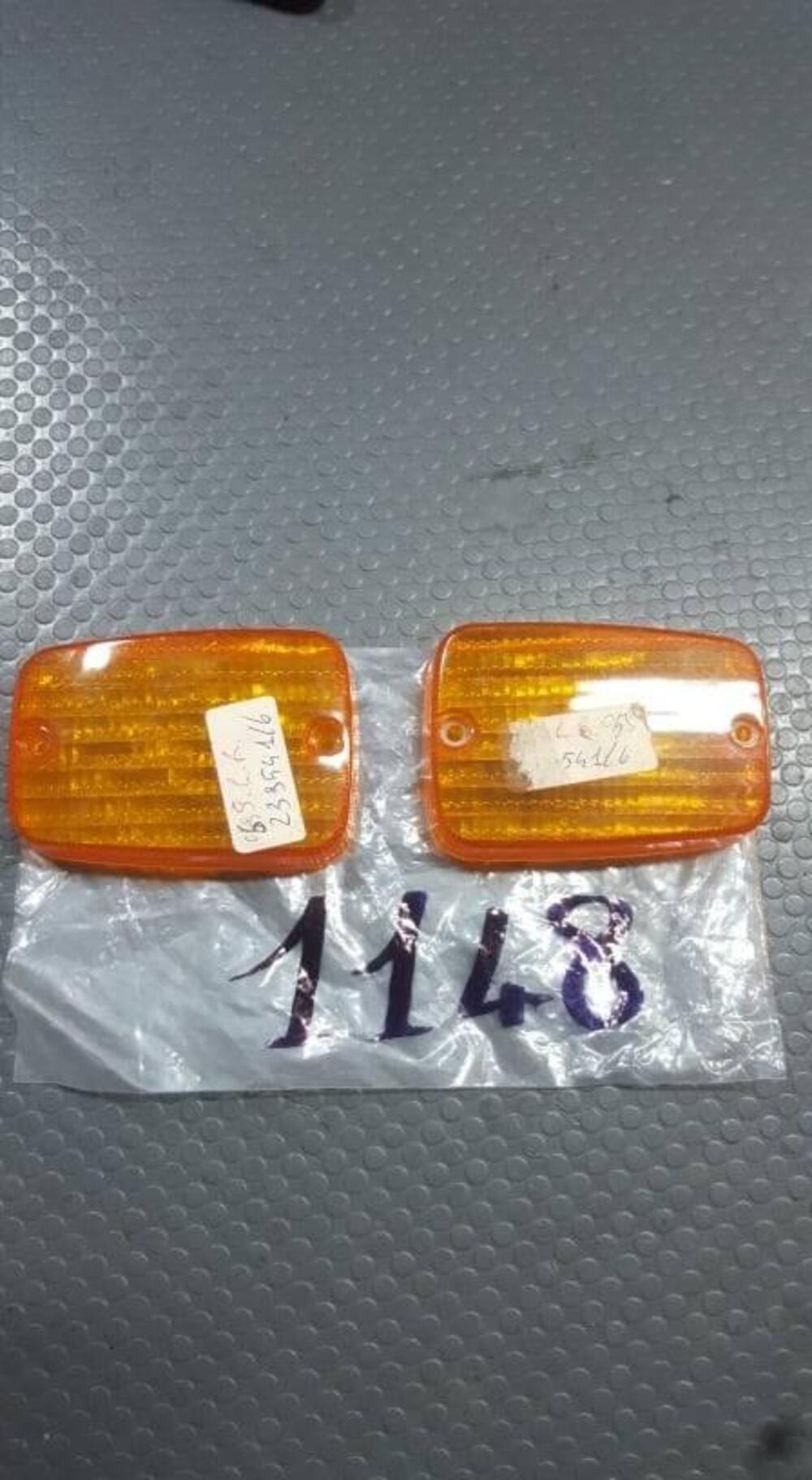 PLASTICHE FRECCE ANT. (CP) SUZUKI DR 600 SF Sgr