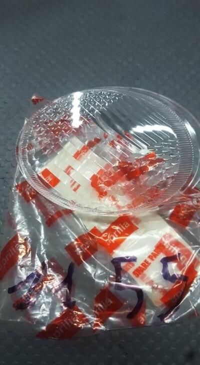 PLASTICA FRECCIA ANT. DX SCARABEO 500 Aprilia