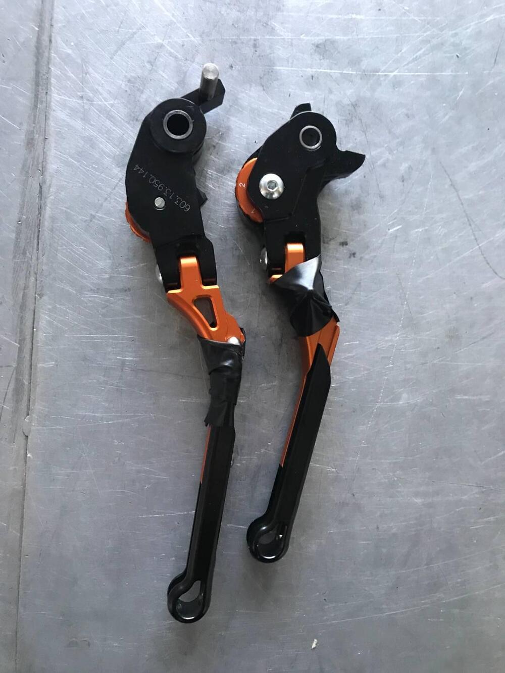 LEVE FRENO E FRIZIONE PER KTM 690 DUKE R2011/2017 (2)