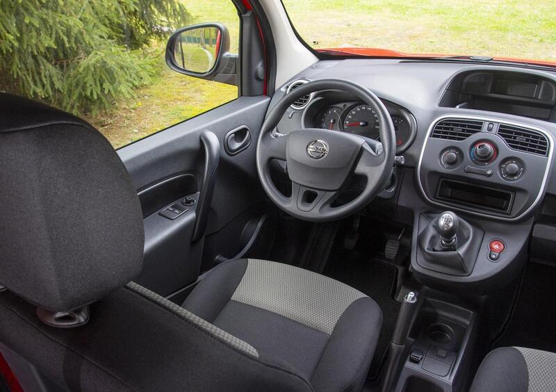 Nissan NV250 (2019-22) (12)