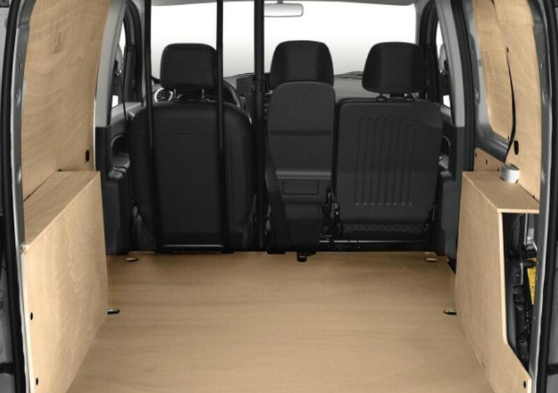 Nissan NV250 (2019-22) (18)