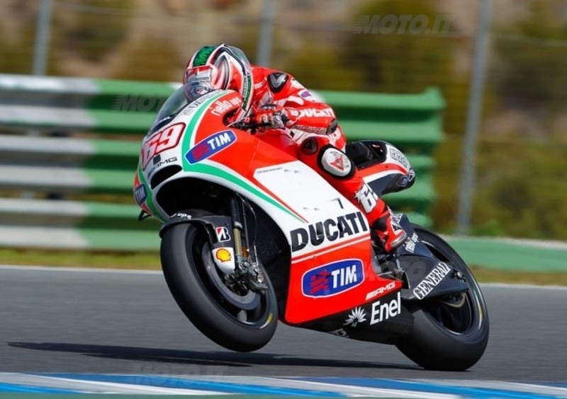 Nicky Hayden in pista per i test Ducati