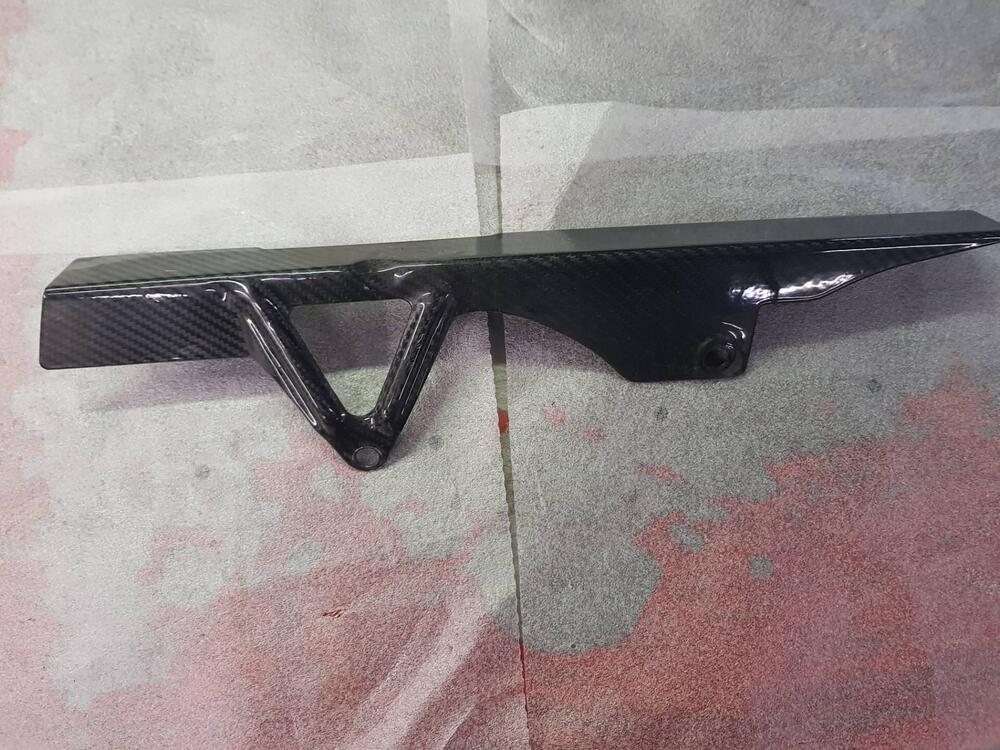 COPRICATENA CARBON PER SUZUKI GSX-R 600/750 K6-K7