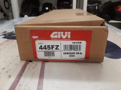 STAFFE BAULETTO PER KAWASAKI ER-6N 2005-2008 Givi