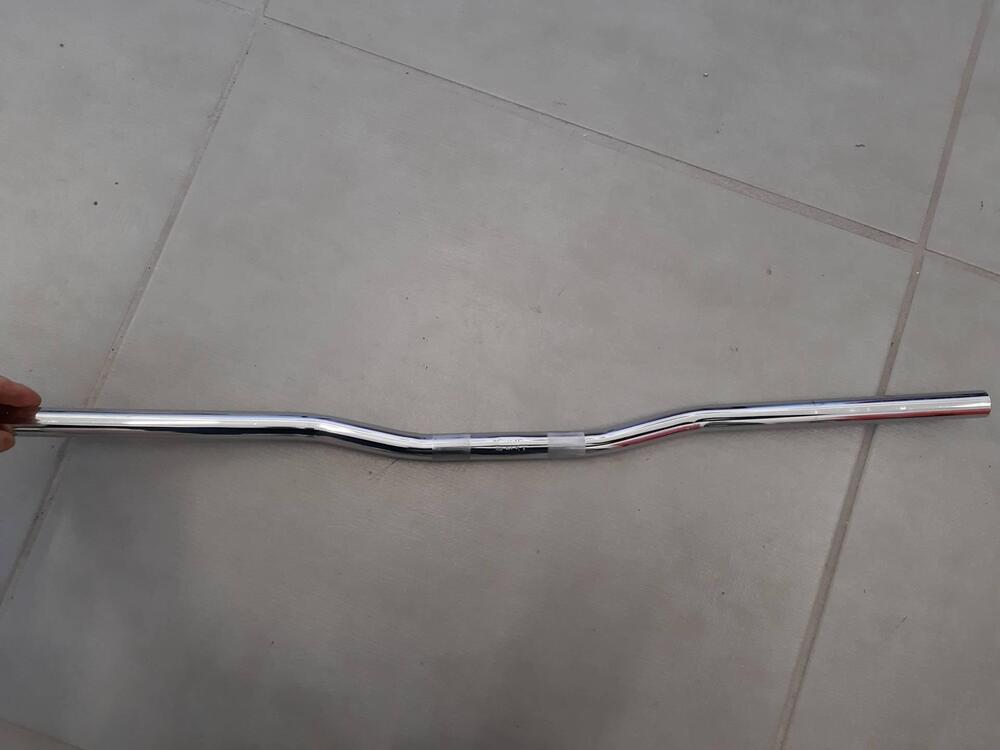 Manubrio piega bassa Triumph Thunderbird 900 (2)