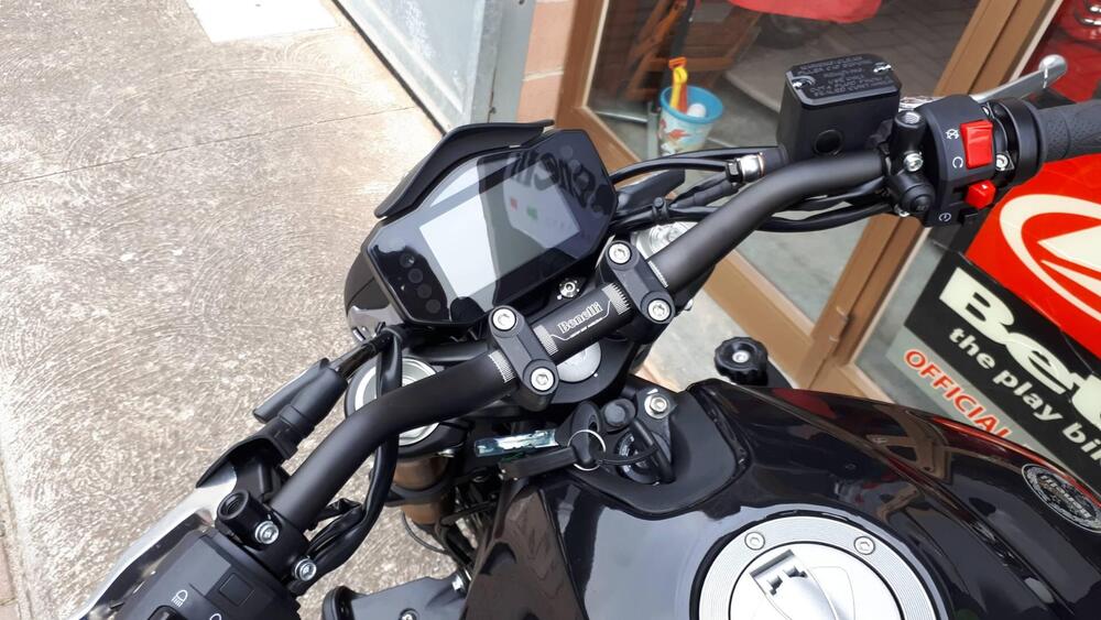 Benelli 752 S (2022 - 25) (7)