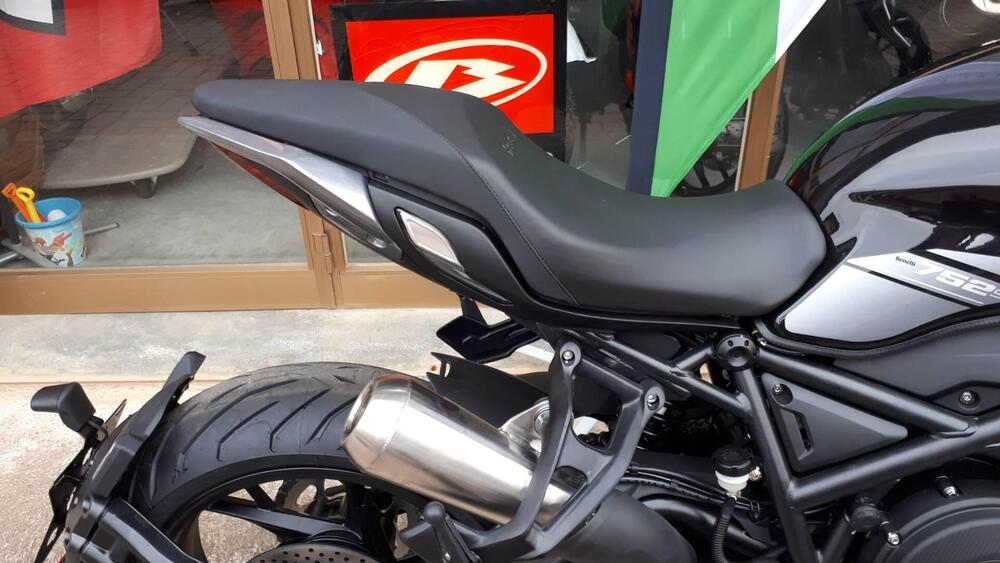 Benelli 752 S (2022 - 25) (13)