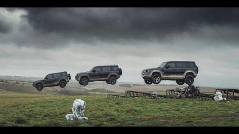 Land Rover Defender protagonista del nuovo film di 007 [Video]