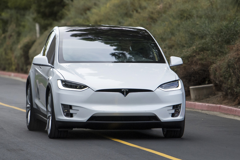 Tesla, arrivano le Long Range Plus con pi&ugrave; autonomia