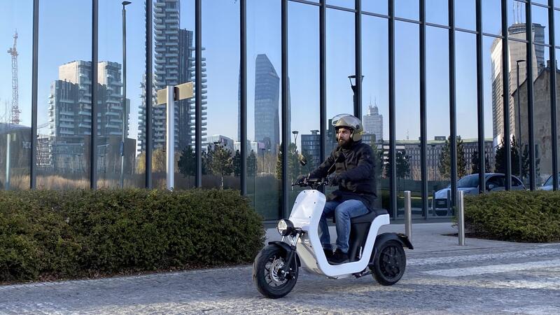 Test ME Scooter. Elettrico, bello e divertente