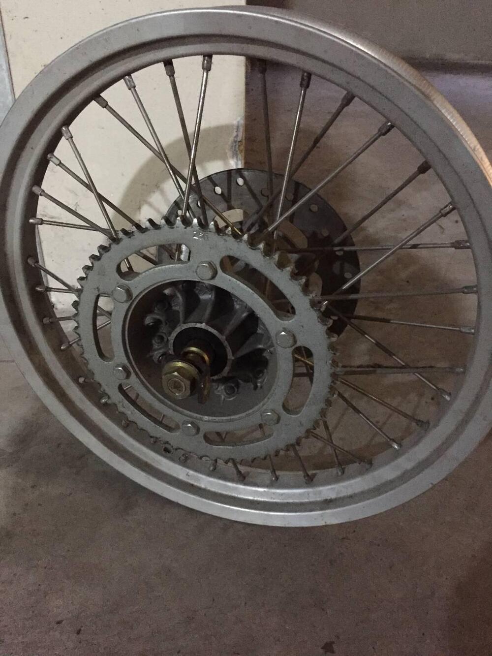 Ruota posteriore Fantic 50 Enduro anni 80 Fantic Motor (2)